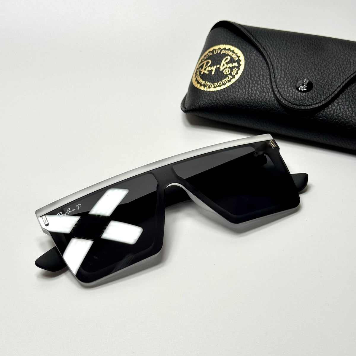 Ray-Ban Square RB4428 – Transparent Black