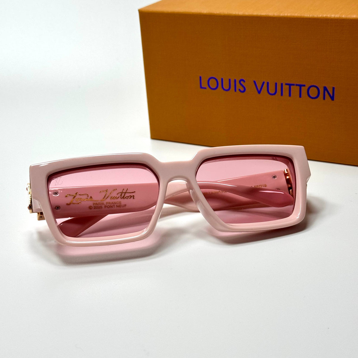 LV Prestige – Pink