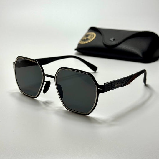Ray-Ban Square RB3725 – Black Grey