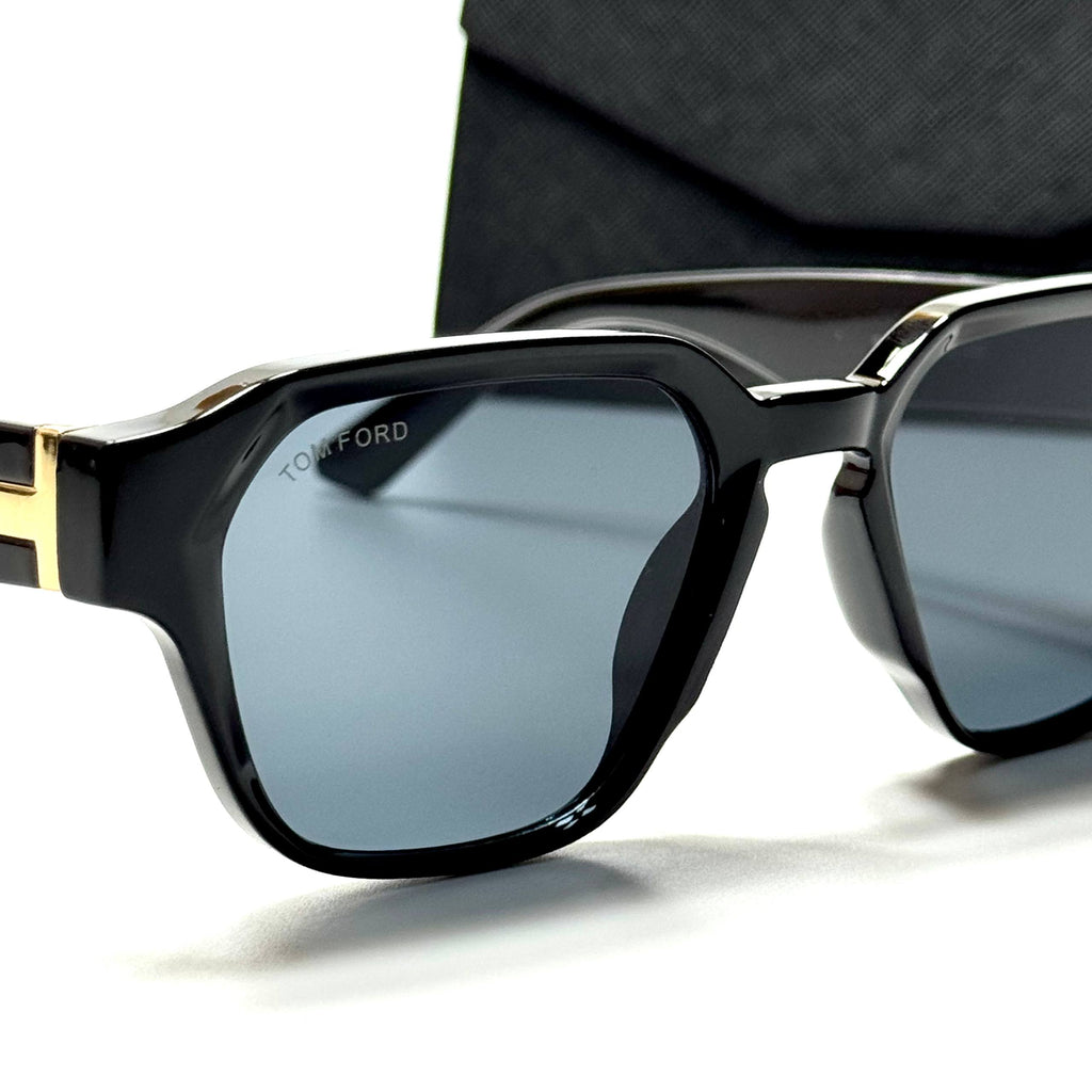 Tom Ford Square TF9842 – Black Grey