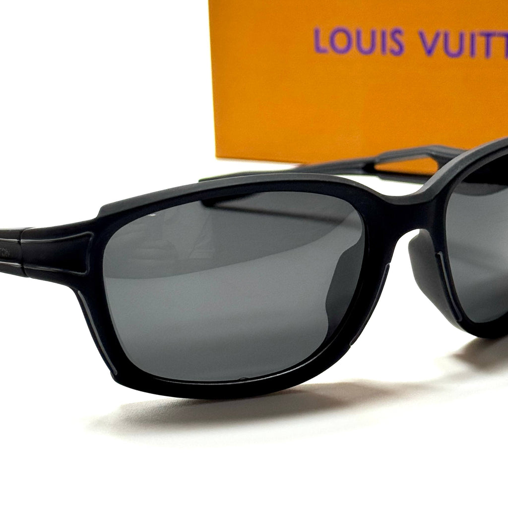 Louis Vuitton Wraparound LV8421 – Black Grey