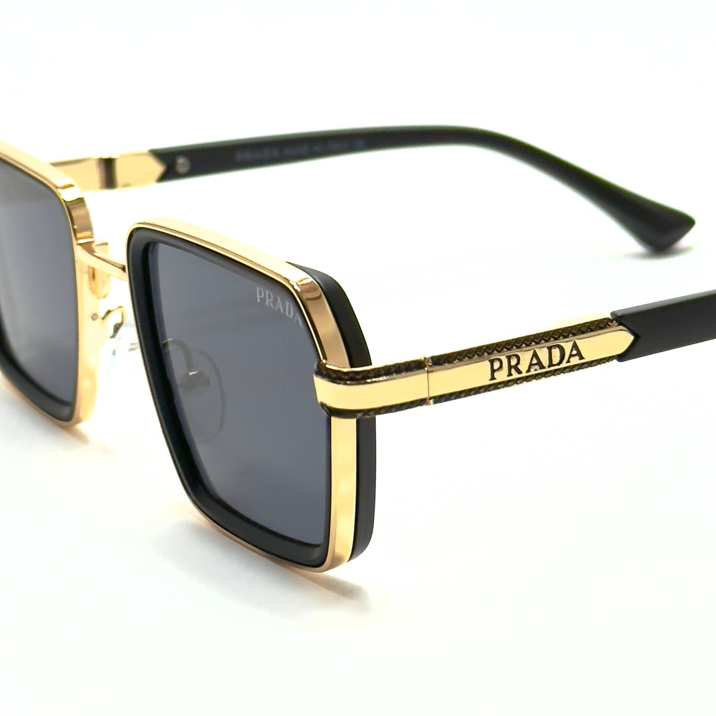 Prada PR48 - Gold Black