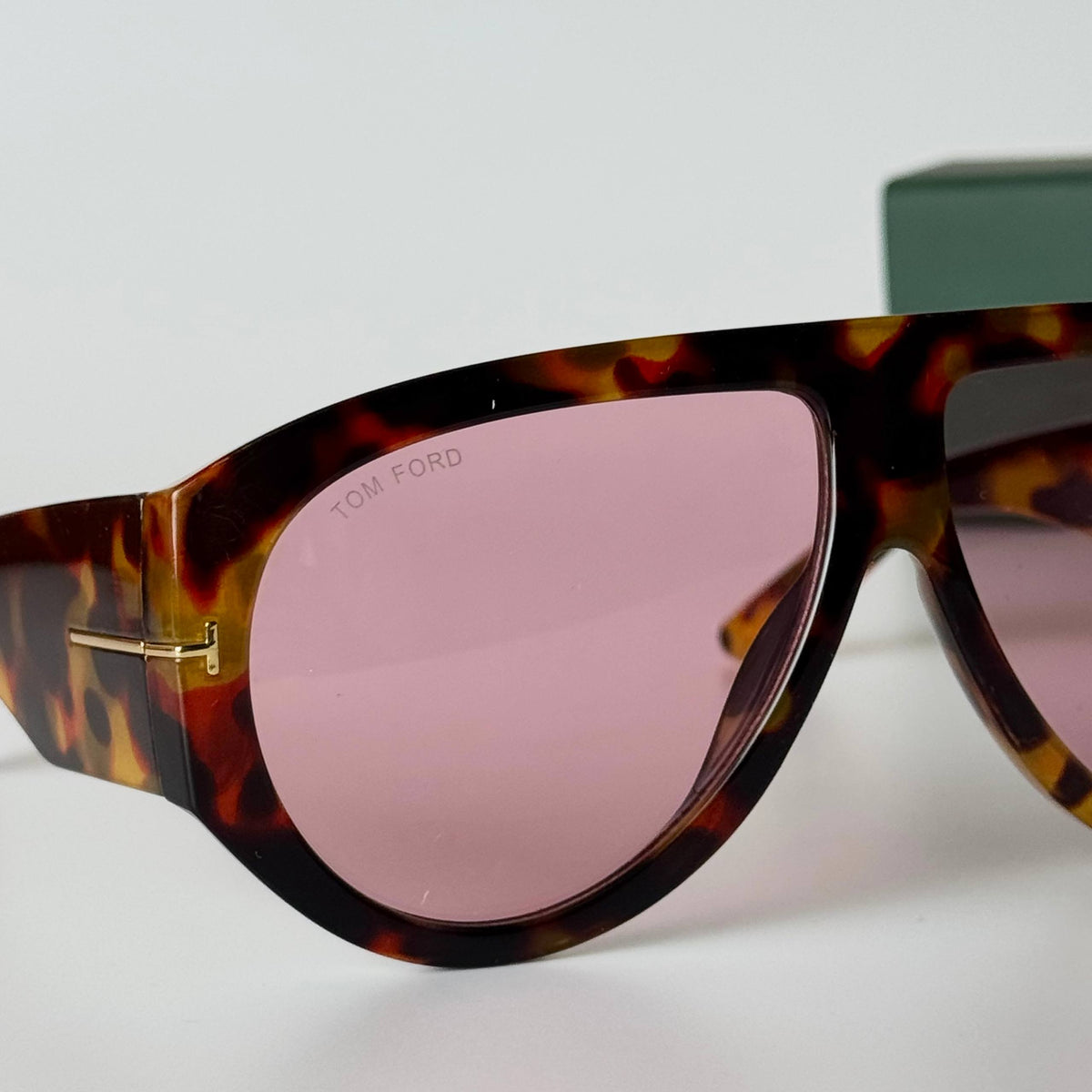 Tom Ford Aviator TF9148 – Havana Pink