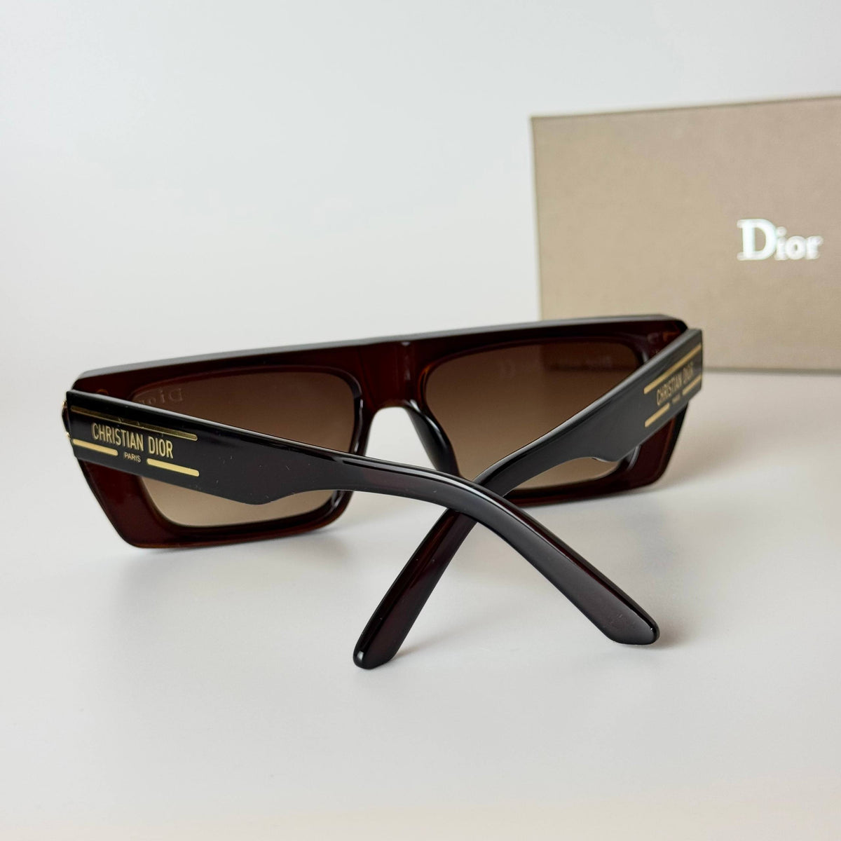 Dior Rectangular DR-6843 – Dark Brown Gradient
