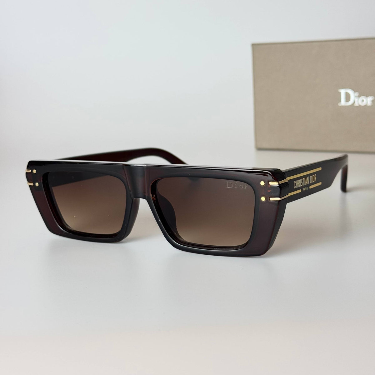 Dior Rectangular DR-6843 – Dark Brown Gradient
