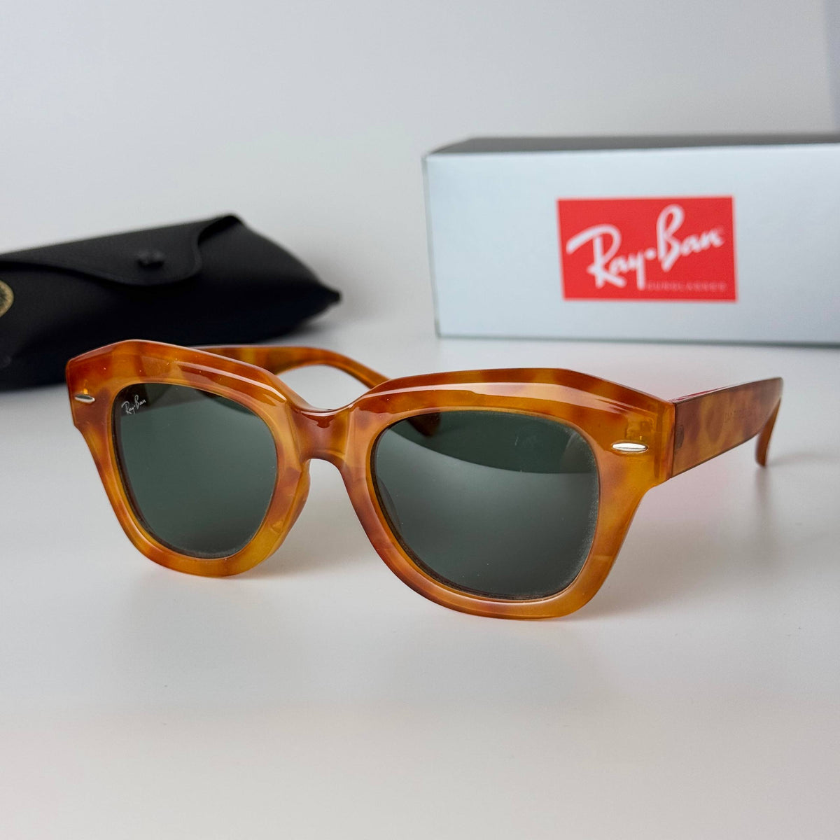 Ray-Ban Wayfarer RB-5832 – Amber Tortoise Green