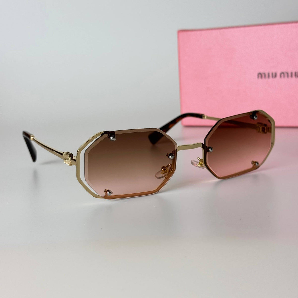 Miu Miu Geometric – Gold Brown Gradient