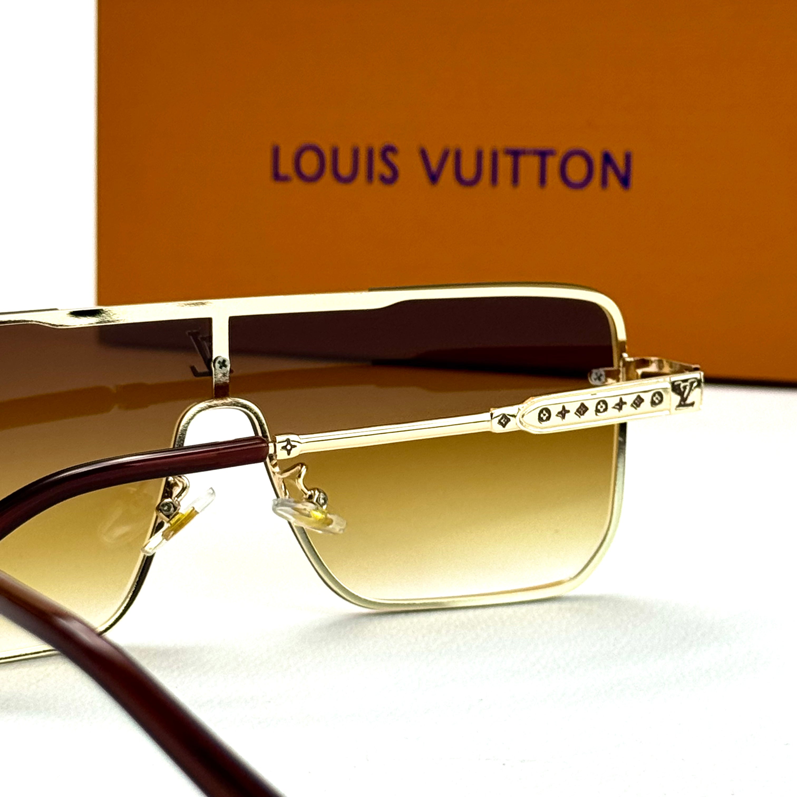 Louis Vuitton Horizon  – Gold Brown
