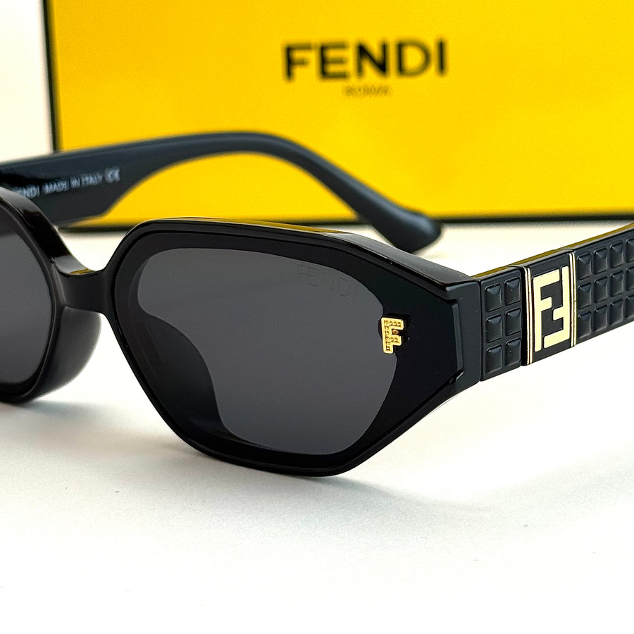 Fendi FF Frame – Black Gold