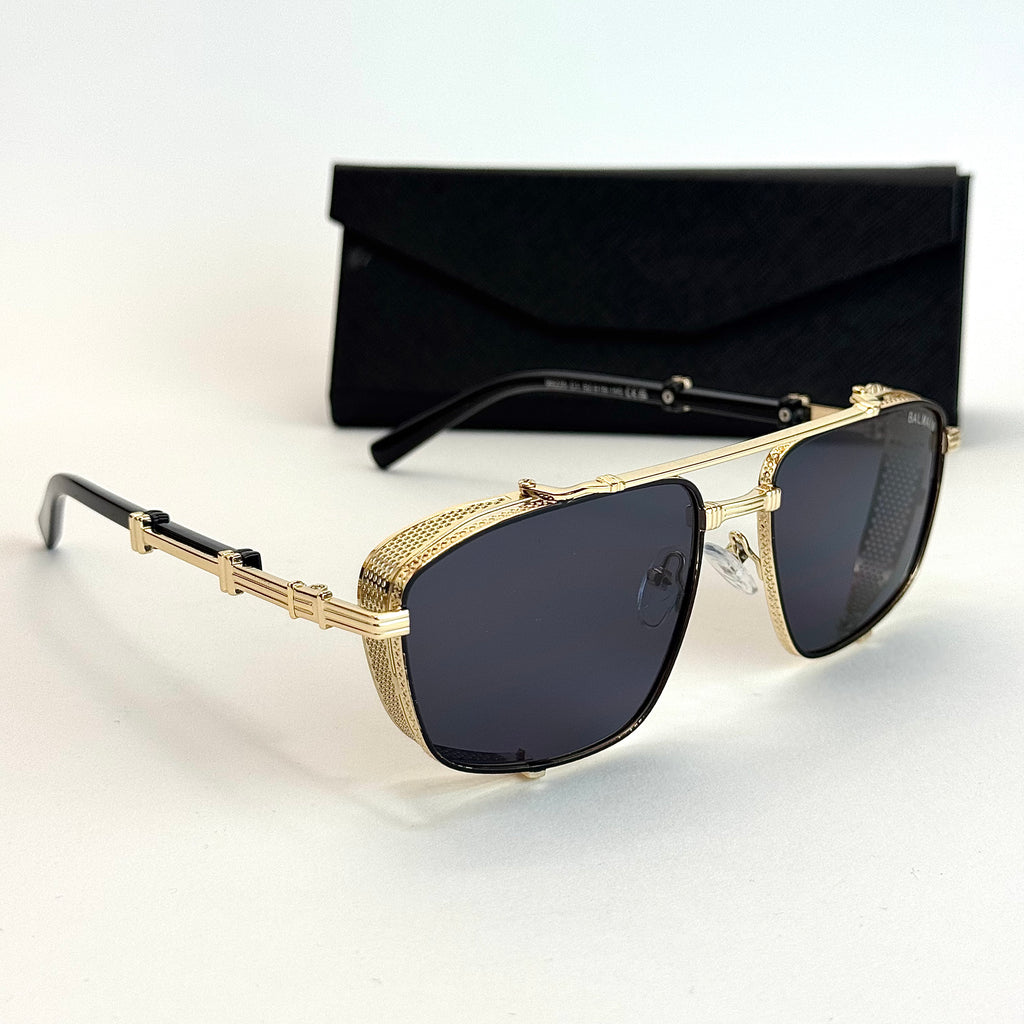 Balmain B-Frame – Gold Black