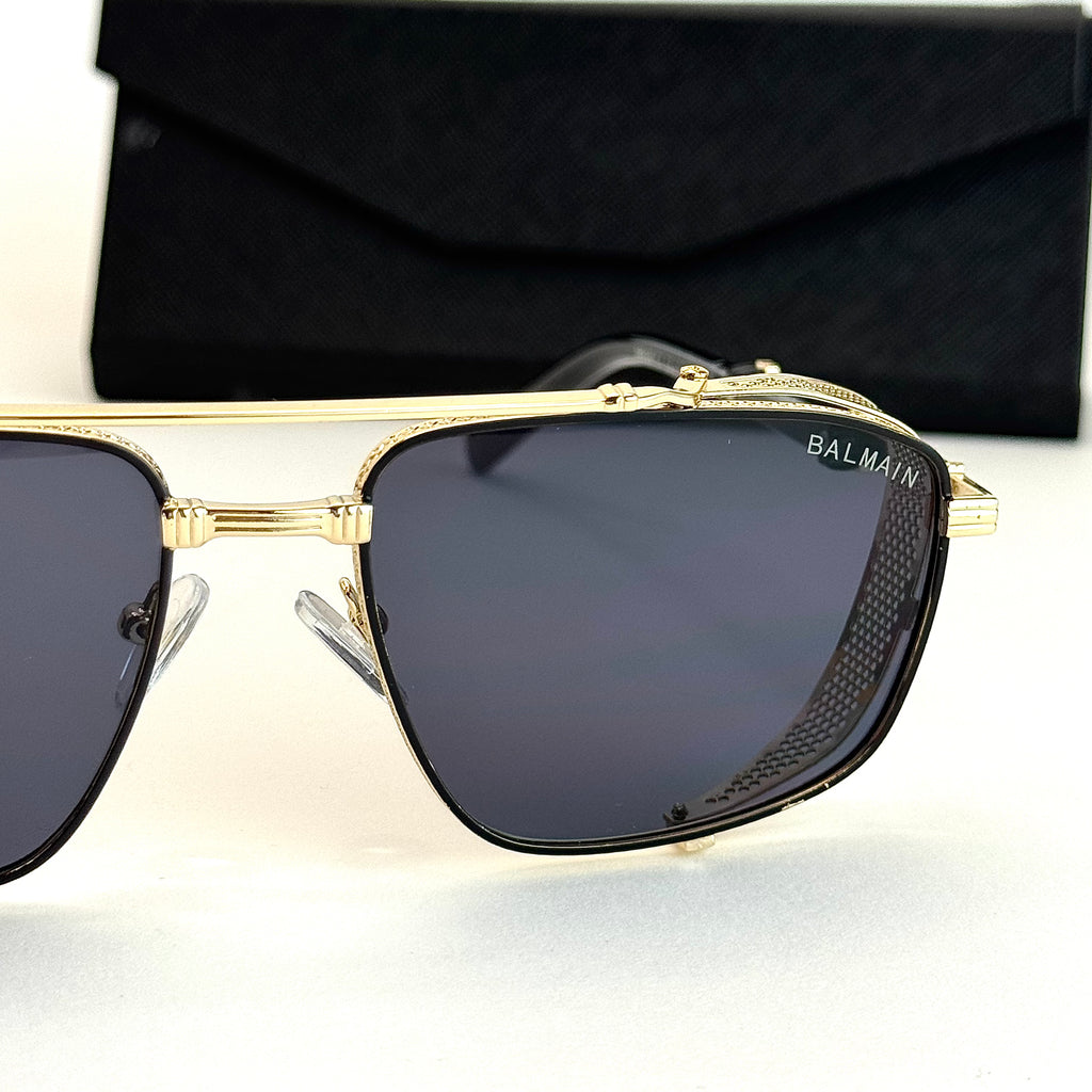 Balmain B-Frame – Gold Black