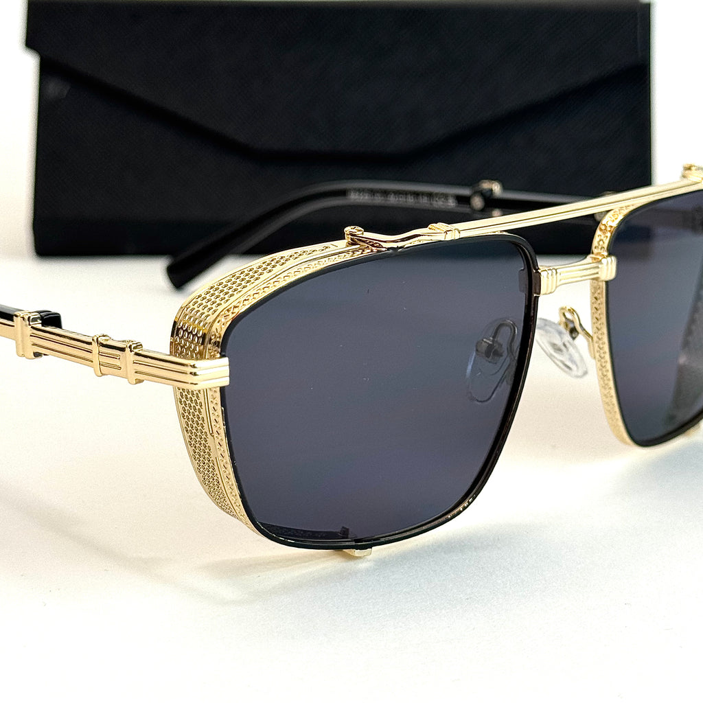 Balmain B-Frame – Gold Black