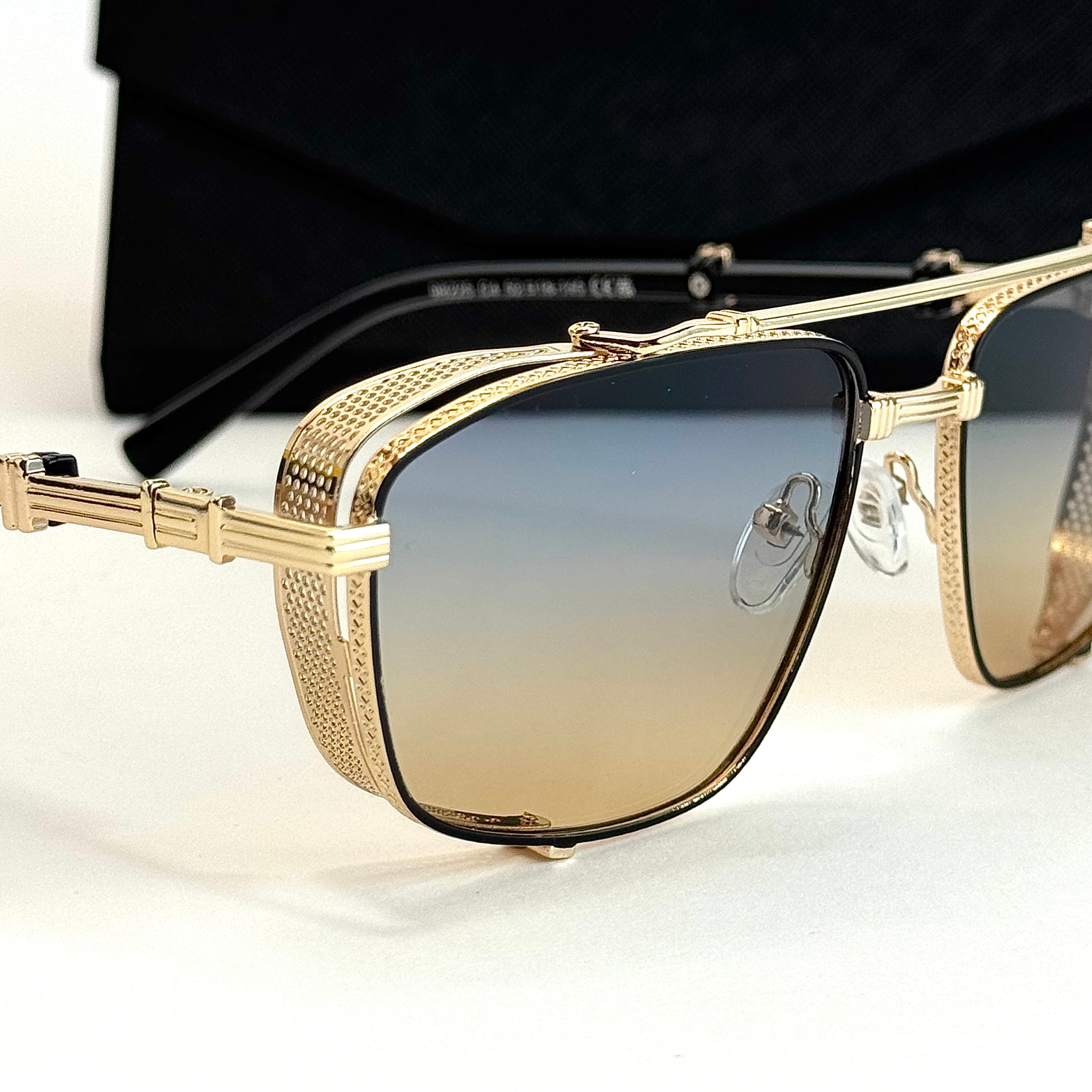 Balmain B-Frame – Gold Gradient
