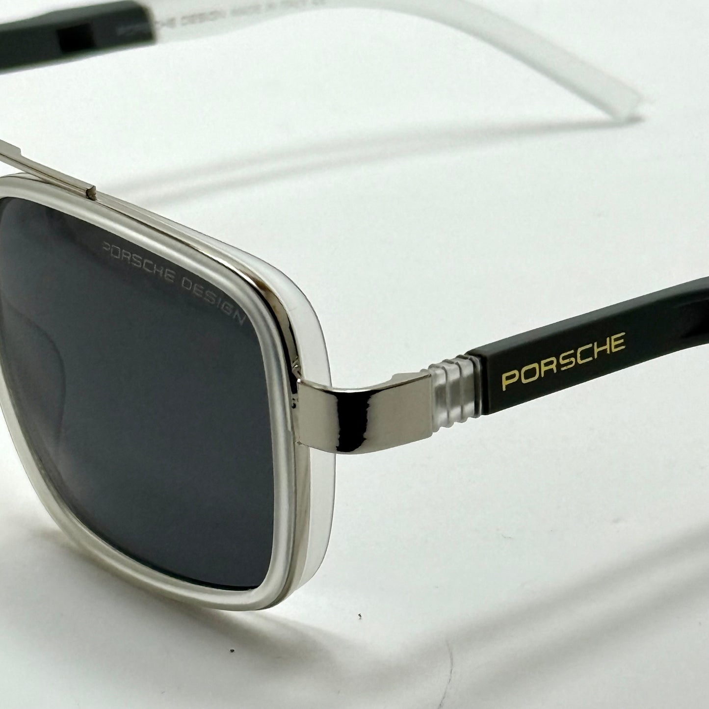 Porsche Design P’8928 – Silver Black