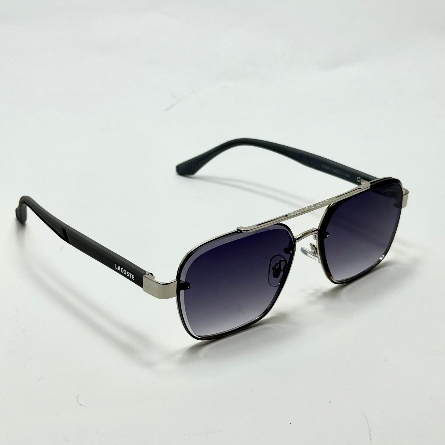 Lacoste L228S – Silver Violet