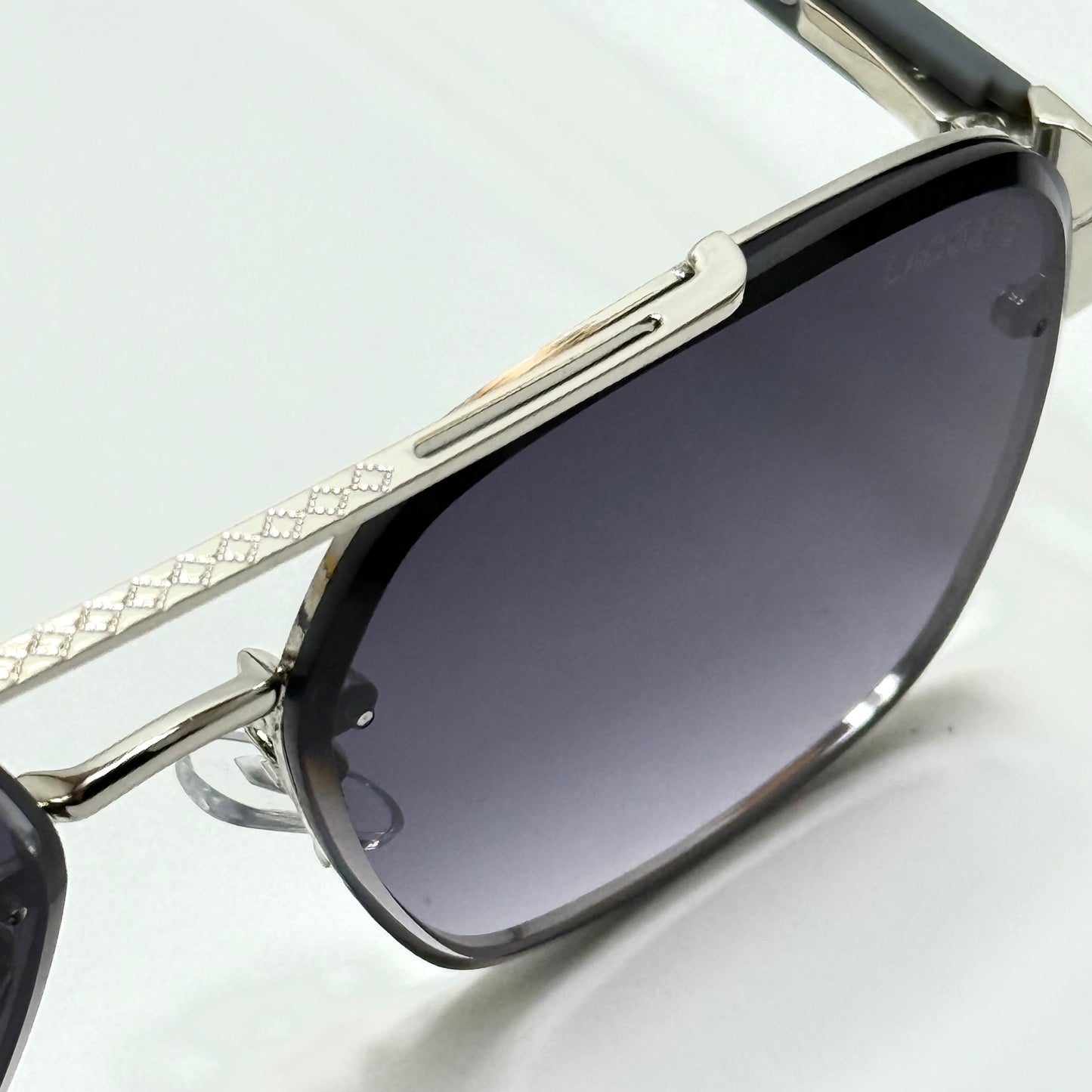 Lacoste L228S – Silver Violet